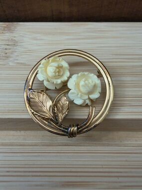 Vintage Van Dell 1/20 12k gold filled floral broach 1.5”